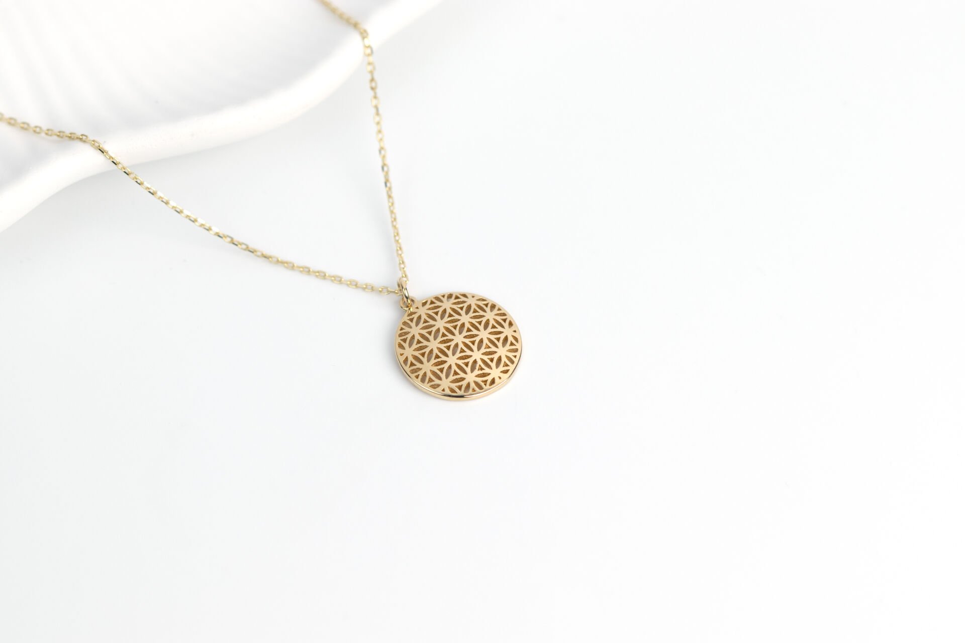 Minimal Yaşam Çiçeği Kolye