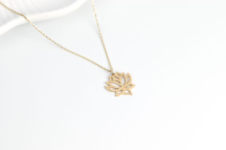 Taşsız Lotus Çiçeği Kolye