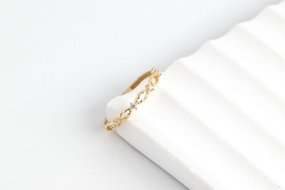 Noktalı Minimal Yüzük