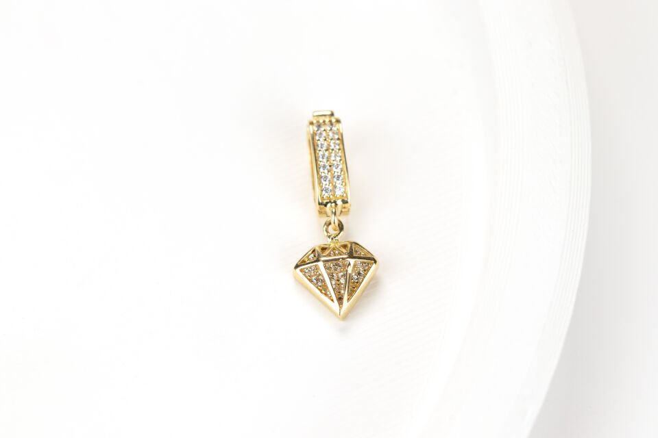Elmas Charm